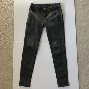 Levi’s legging style denim. EUC like new